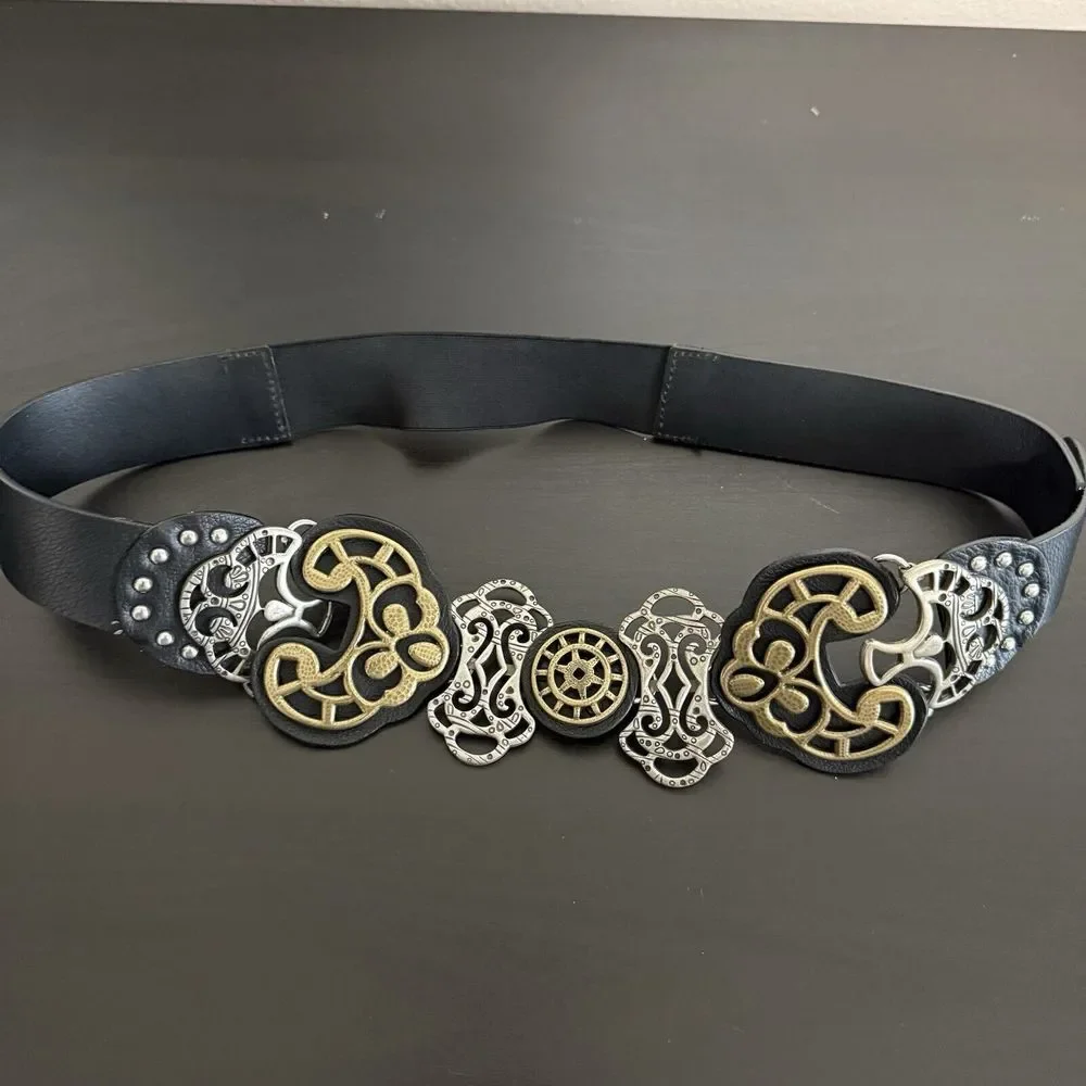 CHICO'S Genuine‎ Leather Bohemian Belt size Medium  Black Adjustable Elastic